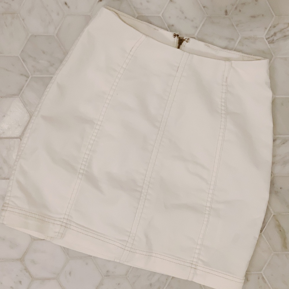 FREE PEOPLE mini skirt never worn